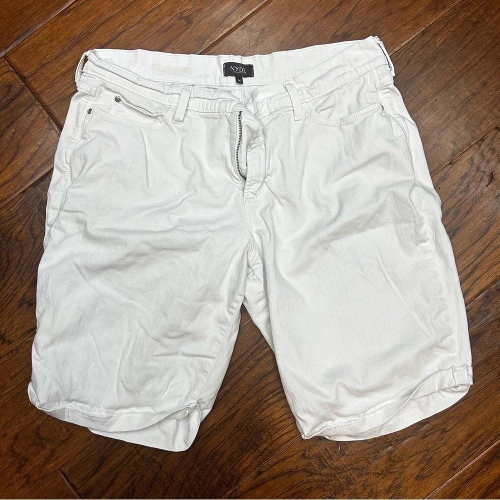 NYDJ White Bermuda Shorts Lightweight Cotton‎